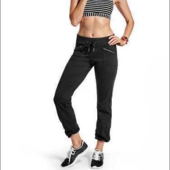 Athleta Pants - ATHLETA Metro Slouch Workout Black Legging